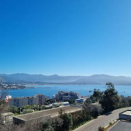 Terrasse Spacieuse, Vue & Clim Daire *