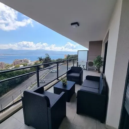 Terrasse Spacieuse, Vue & Clim Apartamento