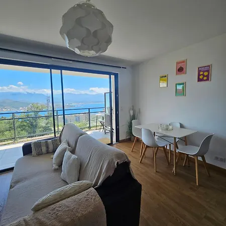 Terrasse Spacieuse, Vue & Clim Apartamento