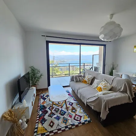 Appartement Terrasse Spacieuse, Vue & Clim